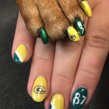 Matching Green Bay Packer's nails